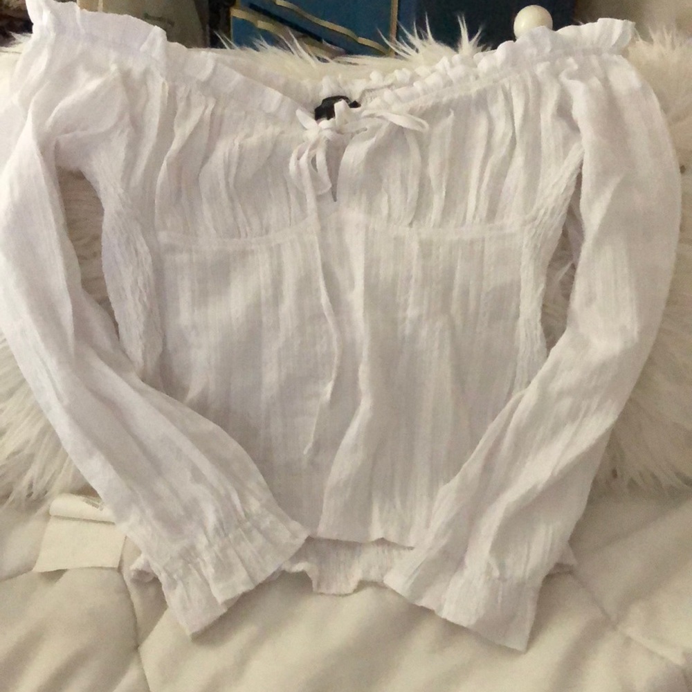 Off the shoulder white long sleeve
